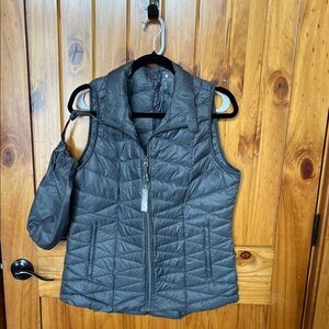 Tangerine Women's Quilted Packable Vest in Charcoal